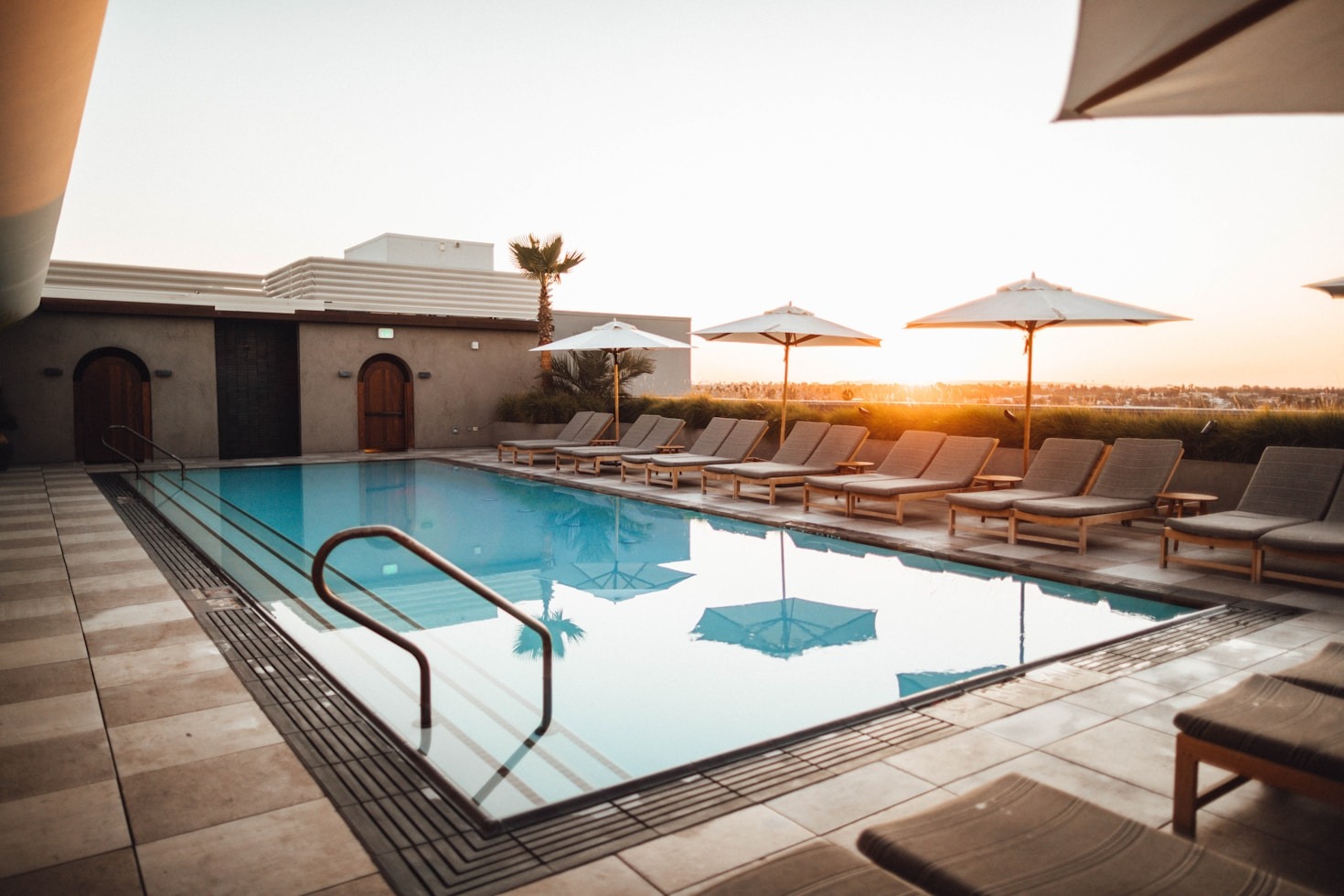 Como Escolher o Tratamento Ideal para Sua Piscina